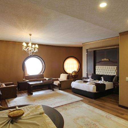 Taksim Daimon Suites Istanboel Buitenkant foto